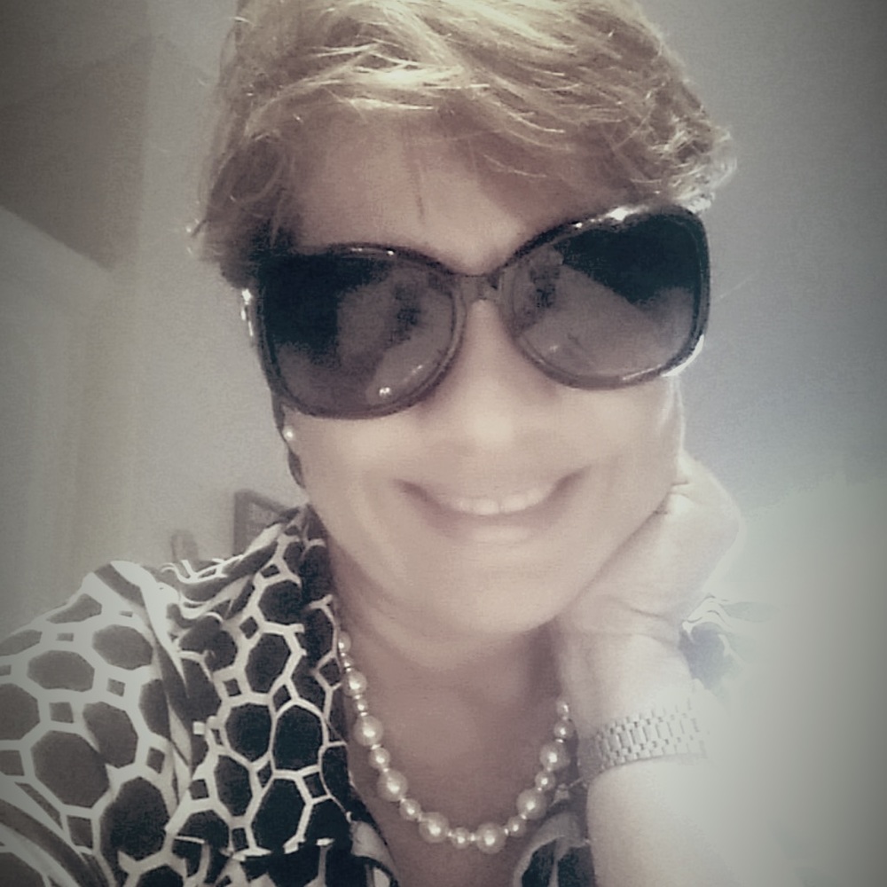 Meet your Posher, Rose